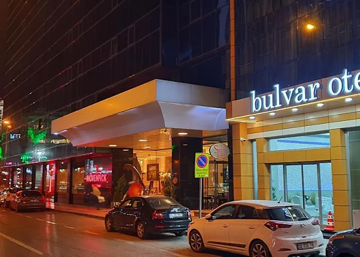 Bulvar Hotel