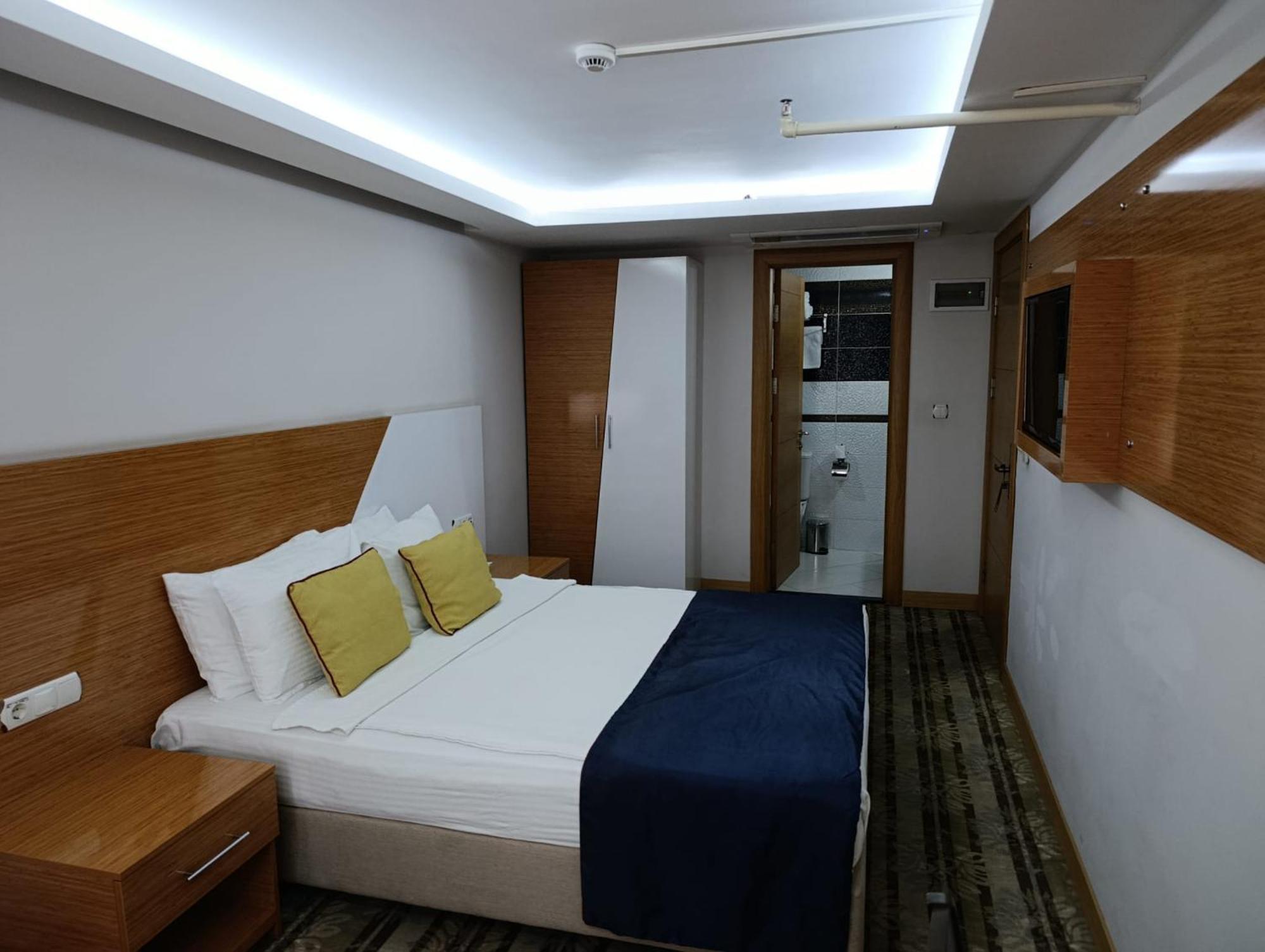 Bulvar Hotel