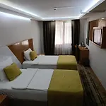 Bulvar Hotel